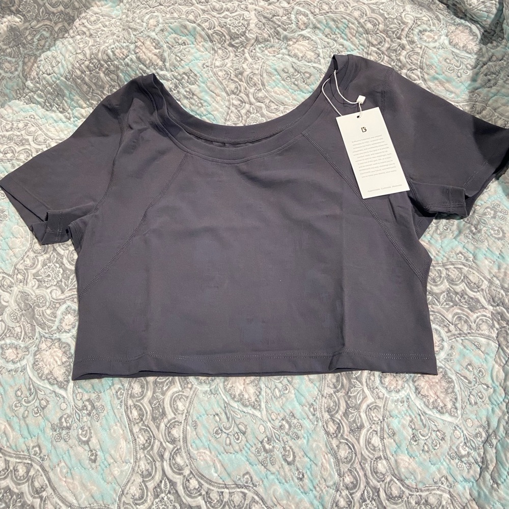 Bufffbunny confidential crop top